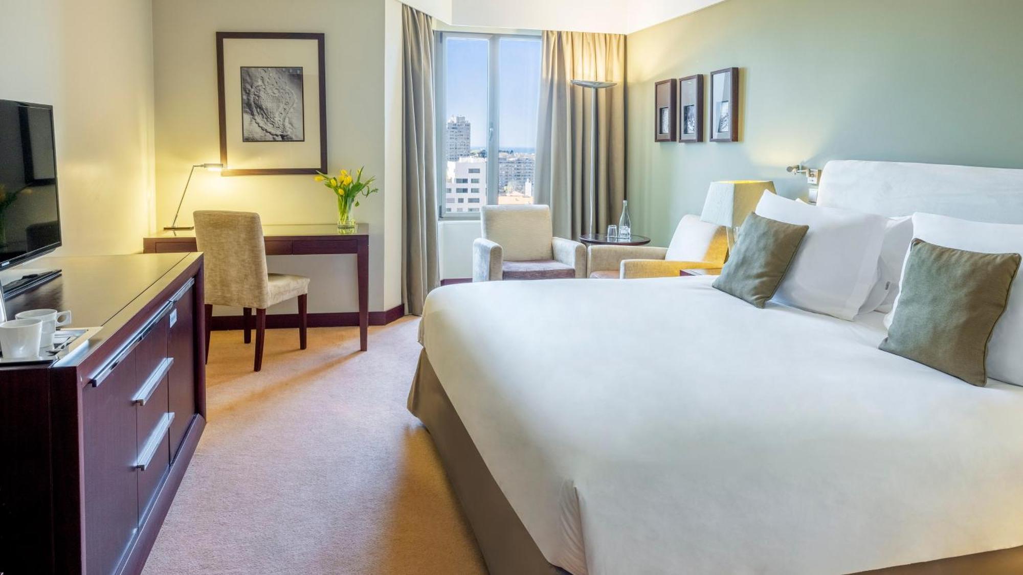 Crowne Plaza Porto, An Ihg Hotel 5*