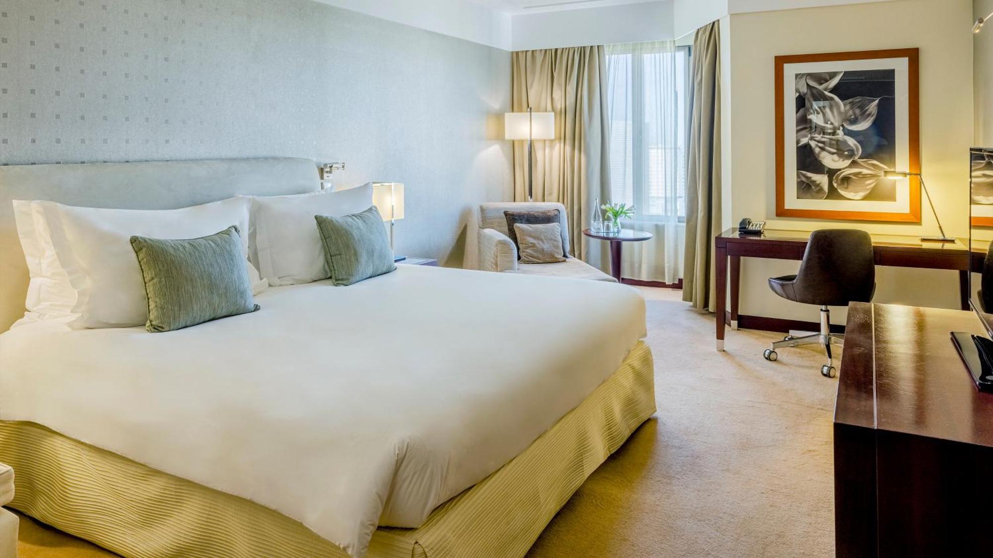 Crowne Plaza Porto, An Ihg Hotel 5*